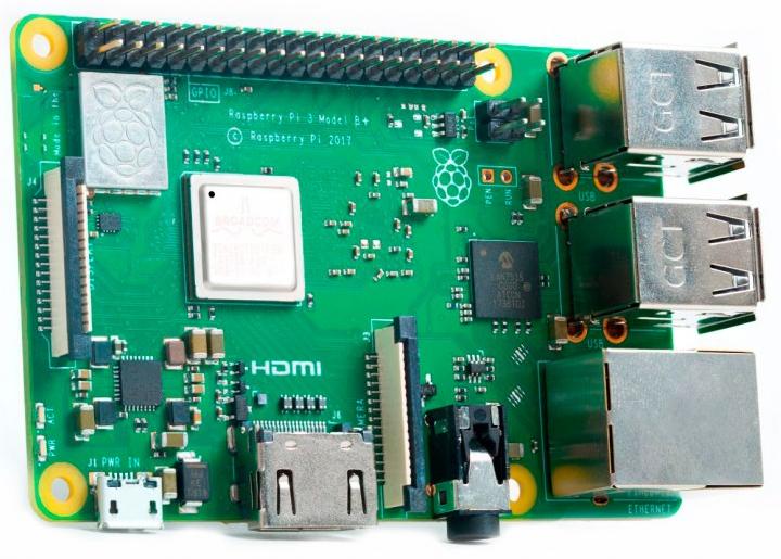 Набор CanaKit Raspberry Pi 3 B+ with Case and Power Supply купить в интернет-магазине icover