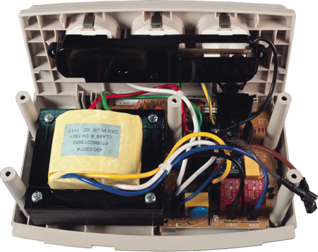 Купить apc line-r le1200-rs - стабилизатор напряжения (white) в Москве. В нашем каталоге интернет-магазина icover.ru вы можете ознакомиться с ценами, подробным описанием, фотографиями и техническими характеристиками. Низкие цены. Высокое качество. Доставка по России. Заказать товары по телефону +7(495)229-39-50 APC Line-R LE1200-RS - стабилизатор напряжения (White) купить в интернет-магазине icover