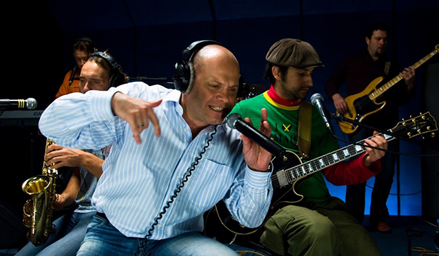 Beyerdynamic DT 770 PRO/32 Ом - наушники для iPhone/iPod/iPad купить в интернет-магазине icover