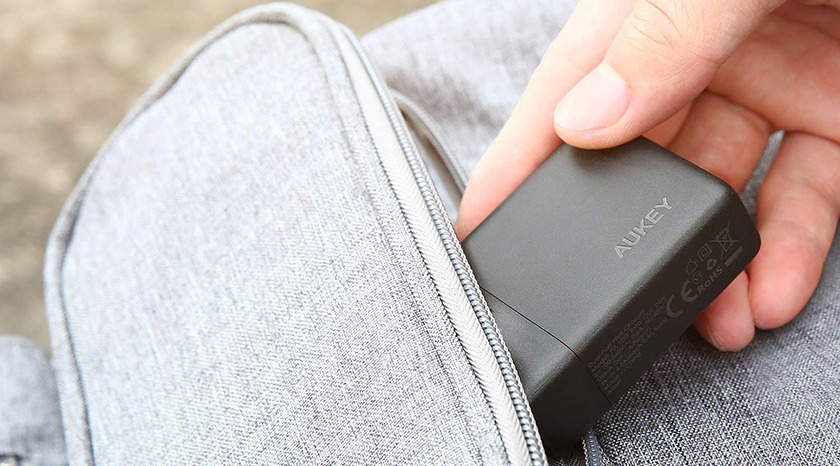 Сетевое зарядное устройство Aukey PA-U50 24W (Black) купить в интернет-магазине icover