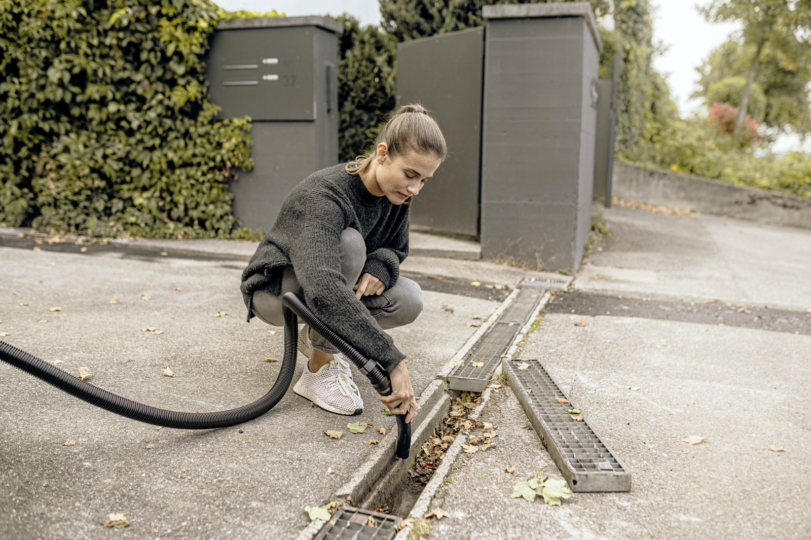Пылесос Karcher WD 4 S V-20/5/22 (1.628-250.0) + Шланг гибкий Karcher (2.863-112.0) купить в интернет-магазине icover