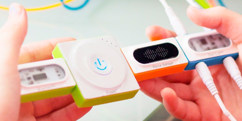 Робототехнический набор Makeblock Neuron Inventor Kit (P1030001) купить в интернет-магазине icover