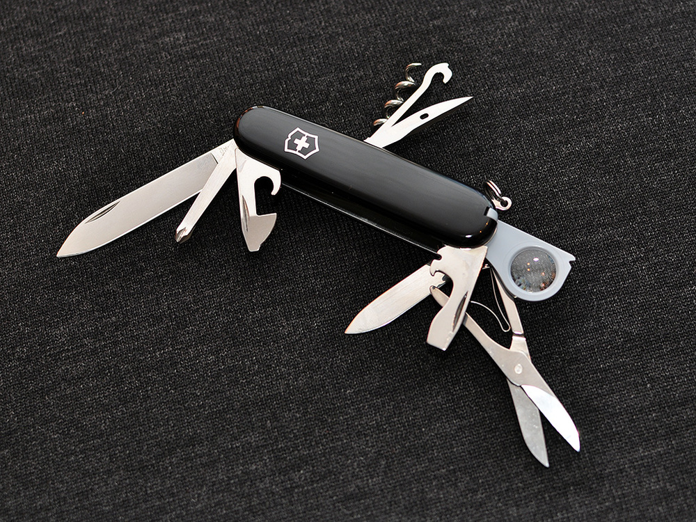 Victorinox Explorer (1.6705.3) - нож перочинный (Black) купить в интернет-магазине icover