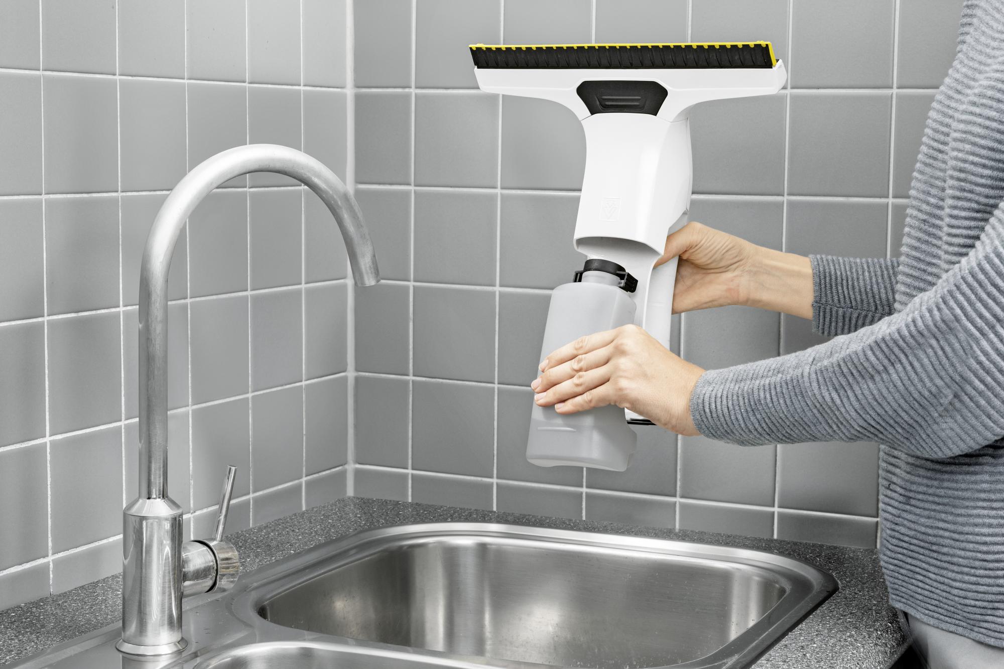 Стеклоочиститель Karcher WV 6 Plus (1.633-741.0) купить в интернет-магазине icover