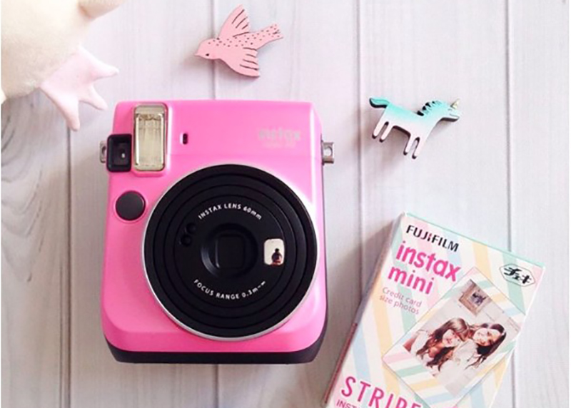 Фотокамера моментальной печати Fujifilm Instax MINI 70 (Sexy Pink) купить в интернет-магазине icover