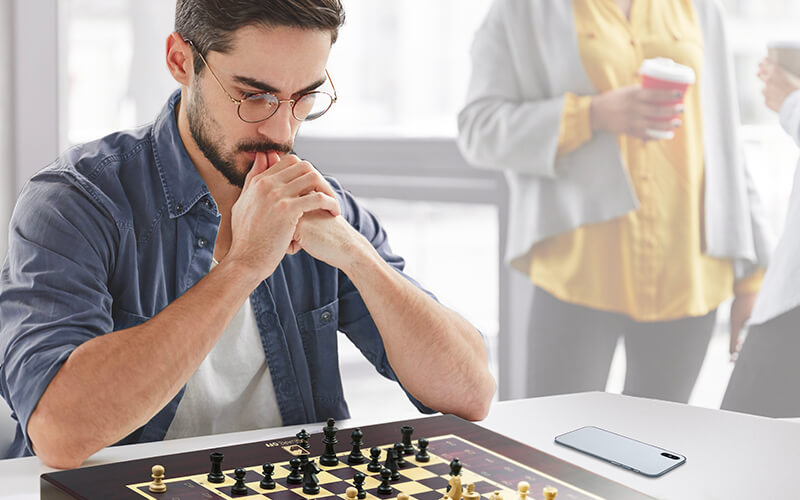 Шахматы Square Off Grand Kingdom Set купить в интернет-магазине icover