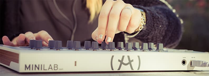 MIDI-клавиатура Arturia MiniLab MkII (MCI54480) купить в интернет-магазине icover