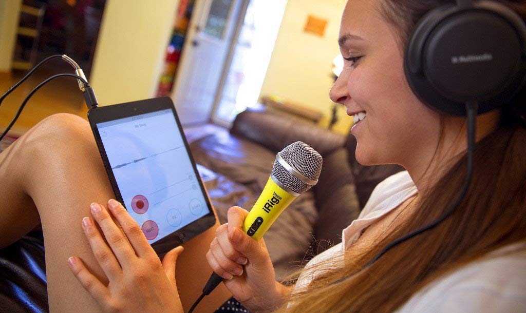 Вокальный микрофон IK Multimedia iRig Voice (Yellow) купить в интернет-магазине icover