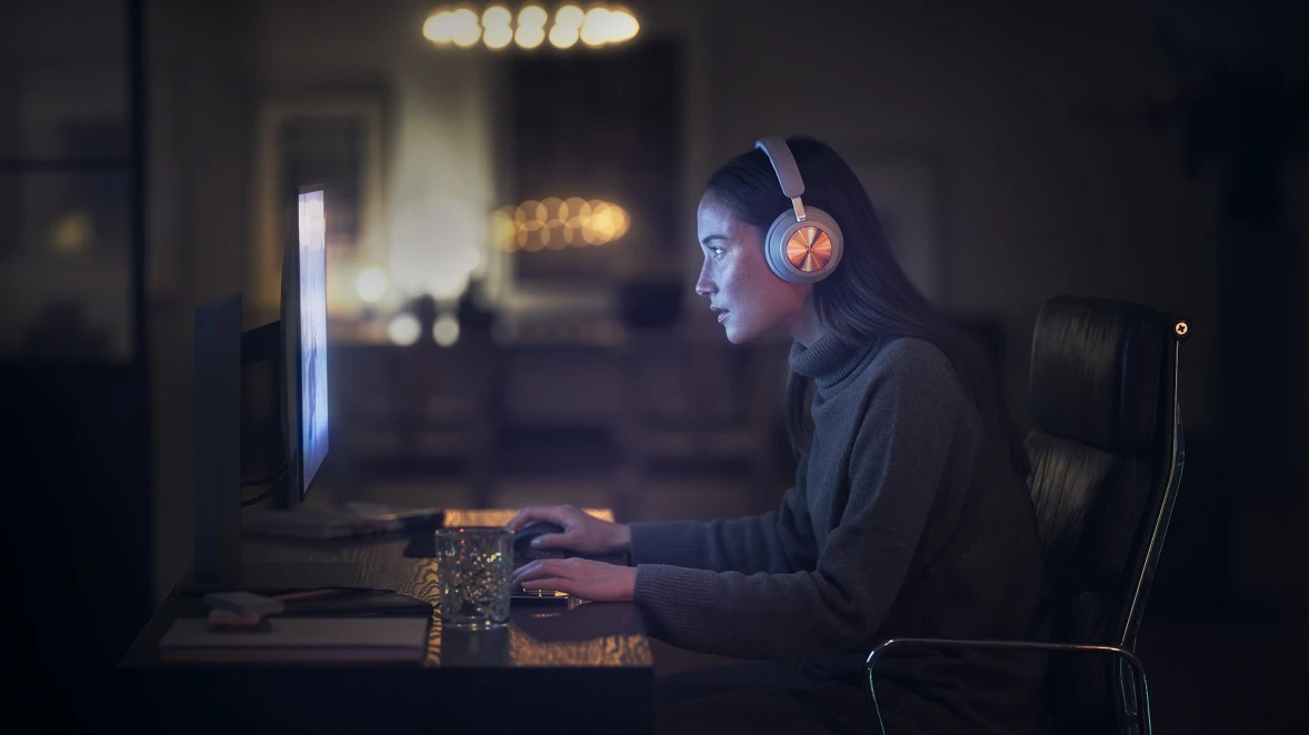 Игровые наушники Bang & Olufsen Beoplay Portal для Xbox (Grey Mist) купить в интернет-магазине icover