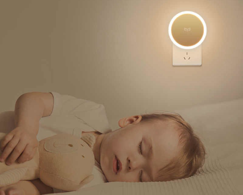 Ночник Xiaomi Mijia Yeelight Wall plug (White) купить в интернет-магазине icover