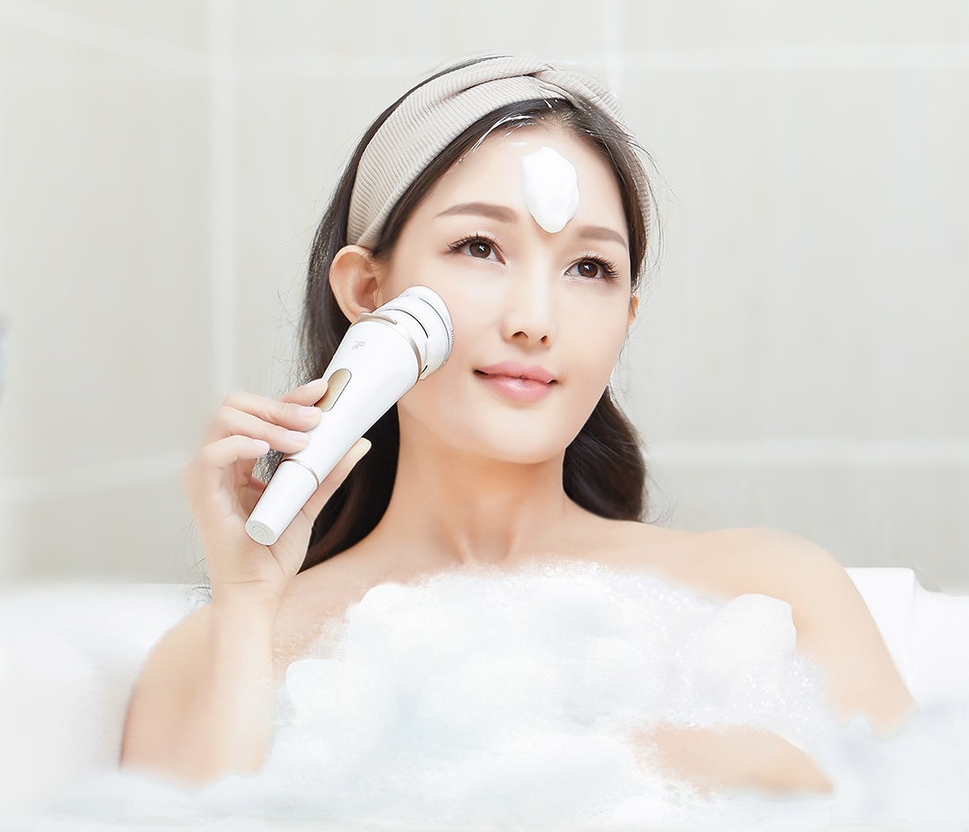 Массажер для лица inFace Cleansing Beauty Instrument MS1000 (White) купить в интернет-магазине icover