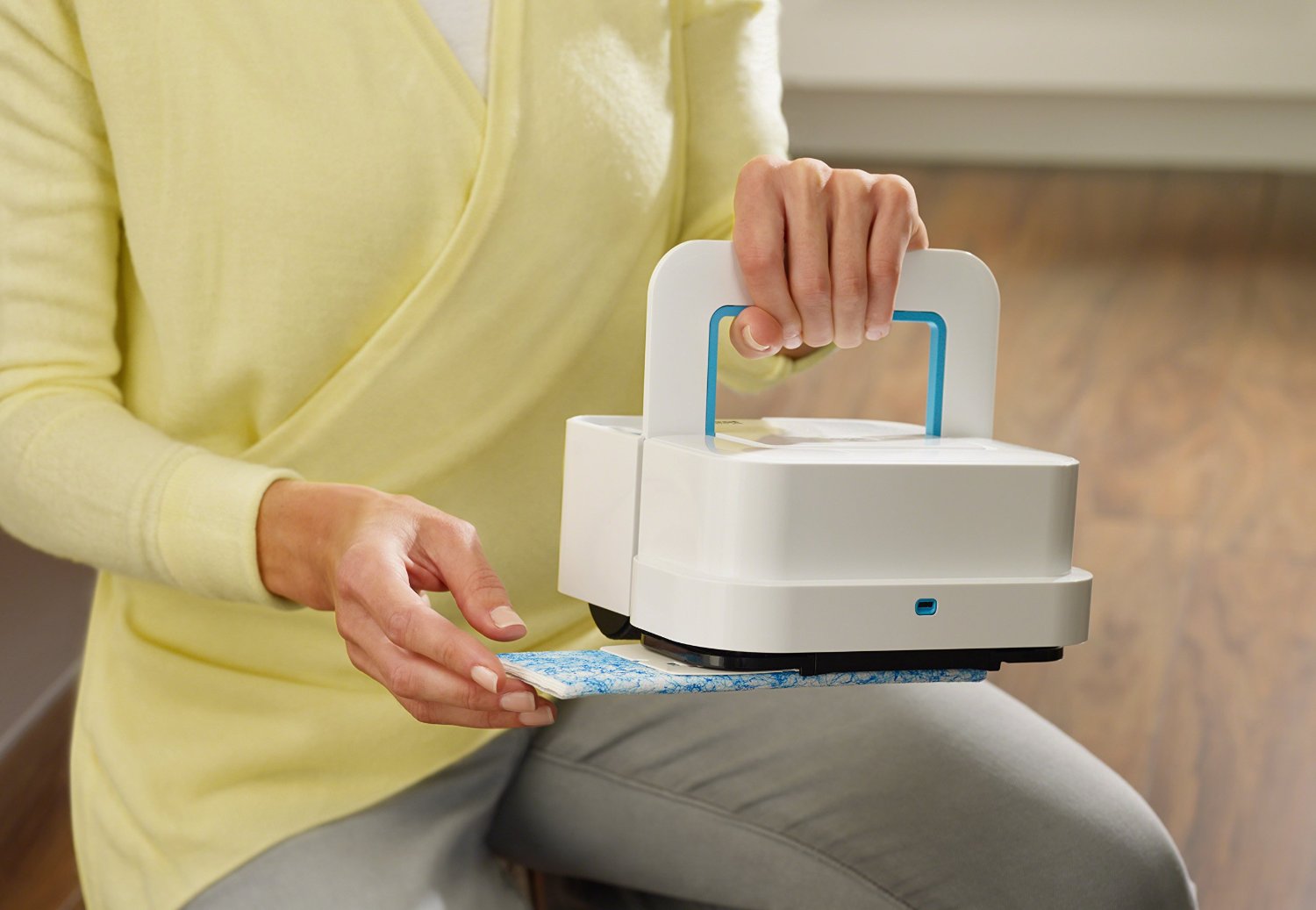 Робот для влажной уборки iRobot Braava Jet 240 (White) купить в интернет-магазине icover