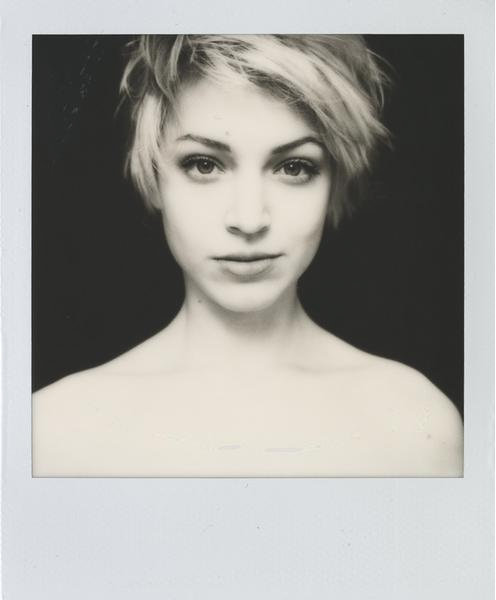 Картридж Polaroid B&W 600 Film для камер OneStep 2 и 600 (White) купить в интернет-магазине icover