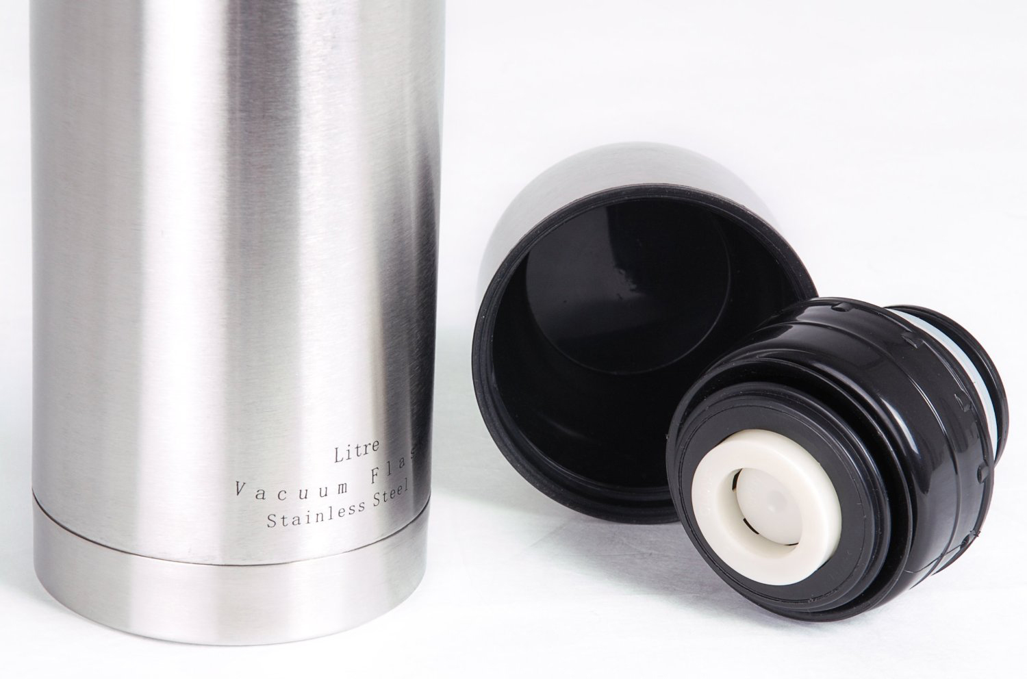 Leifheit Coco Insulating Bottle 1L (28521) - термос (Steel) купить в интернет-магазине icover