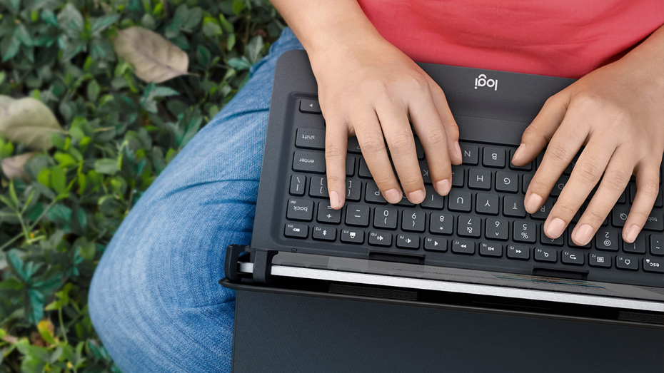 Клавиатура-чехол Logitech Universal Folio (920-008342) для планшетов купить в интернет-магазине icover