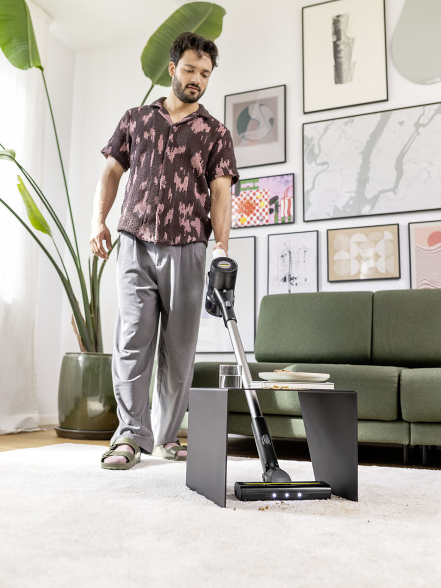 Купить пылесос вертикальный karcher vcs 3 nano 1.198-930.0 (black/white) в Москве. В нашем каталоге интернет-магазина icover.ru вы можете ознакомиться с ценами, подробным описанием, фотографиями и техническими характеристиками. Низкие цены. Высокое качество. Доставка по России. Заказать товары по телефону +7(495)229-39-50 Пылесос вертикальный Karcher VCS 3 Nano 1.198-930.0 (Black/White) купить в интернет-магазине icover