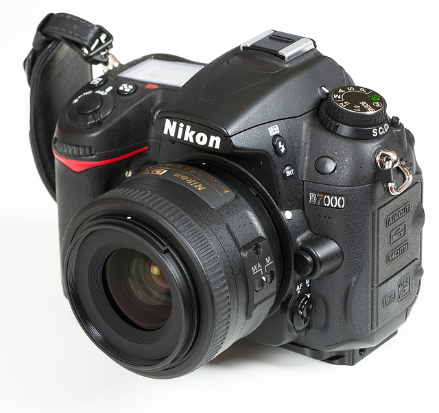Nikon AF S DX Nikkor 35mm f 1.8G iCover