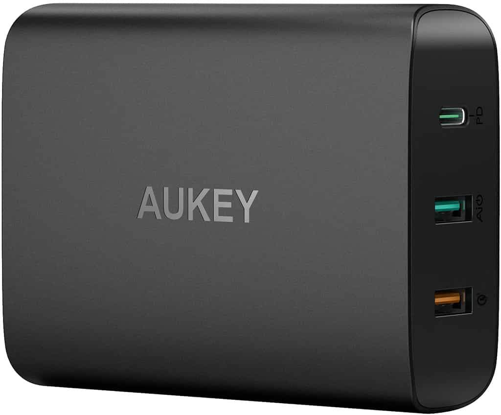 

Сетевое зарядное устройство Aukey Wall Charger PD/QC 3.0 USB-C PA-Y13 (Black)