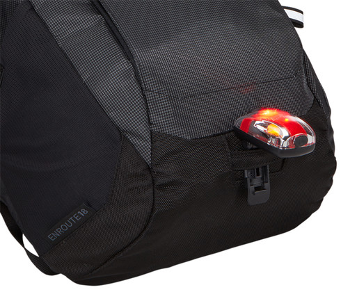 Рюкзак Thule EnRoute Backpack 18L для MacBook Pro 15" (Black) купить в интернет-магазине icover