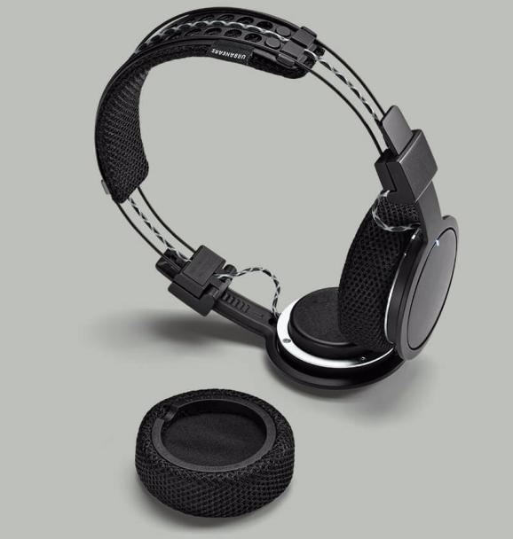 Urbanears Hellas - беспроводные наушники с микрофоном (Black Belt) купить в интернет-магазине icover