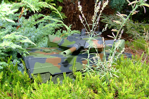 Hobby Engine Leopard 2A5-2A6 1:16 (0807) - радиоуправляемая модель танка купить в интернет-магазине icover