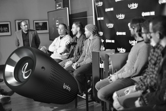 Harman Infinity One - портативная акустика (Black) купить в интернет-магазине icover