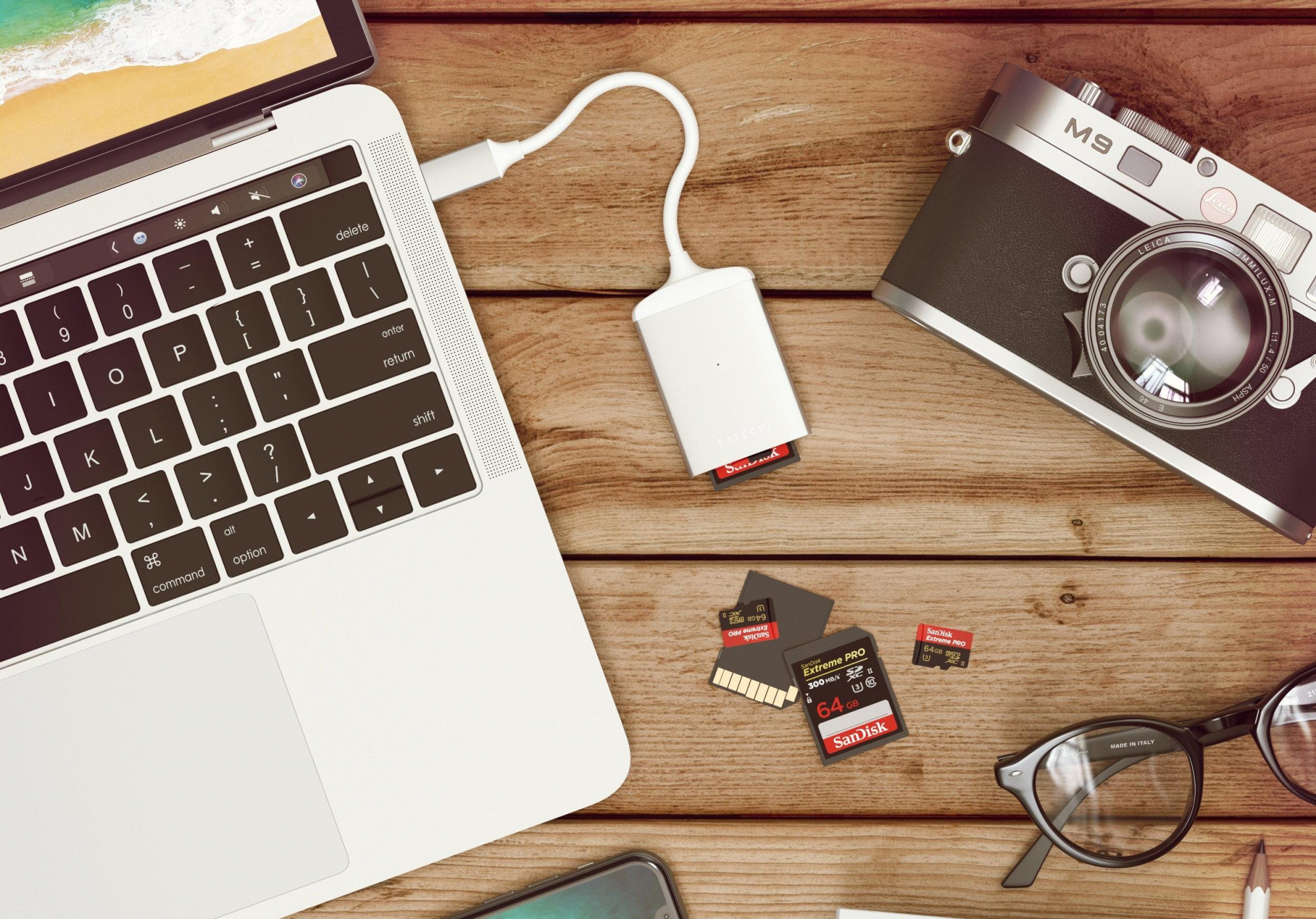 Адаптер Satechi Type-C UHS-II Micro/SD Card Reader ST-TCU3CRS (Silver) купить в интернет-магазине icover