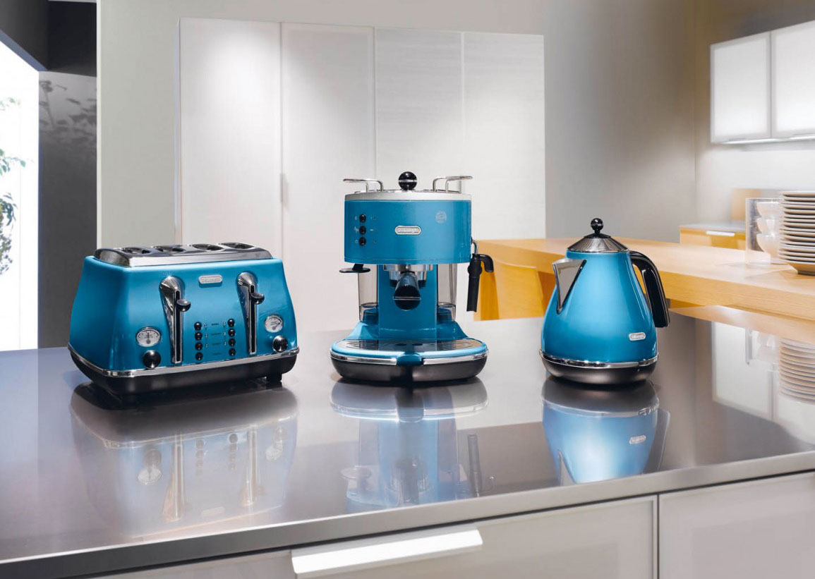 DeLonghi Icona KBO 2001 - чайник электрический (Blue) купить в интернет-магазине icover