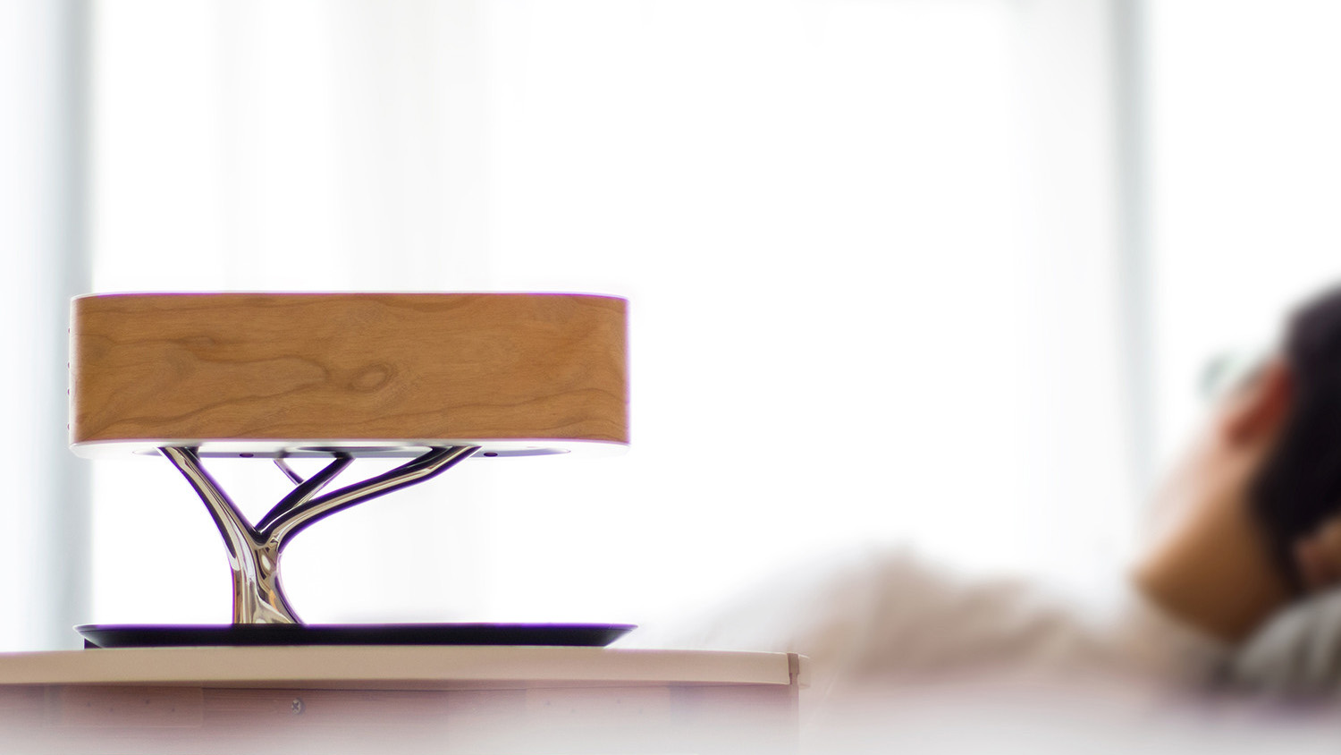 Умный светильник HomeTree Light Of the Tree Special Edition (YT-M1602-B2Sy) с беспроводной зарядкой и колонкой (Light Brown) купить в интернет-магазине icover