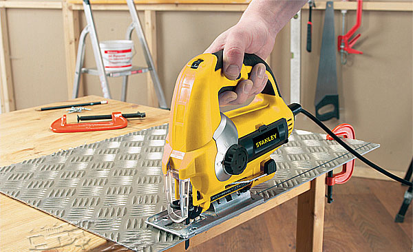 Электрический лобзик Stanley STSJ0600-RU (Yellow) купить в интернет-магазине icover