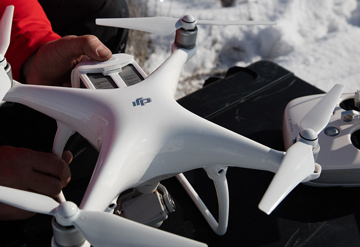 Квадрокоптер DJI Phantom 4 (White) купить в интернет-магазине icover