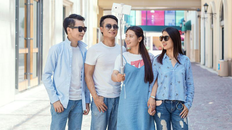 Монопод Xiaomi Bluetooth Selfie Stick 2 (White) купить в интернет-магазине icover