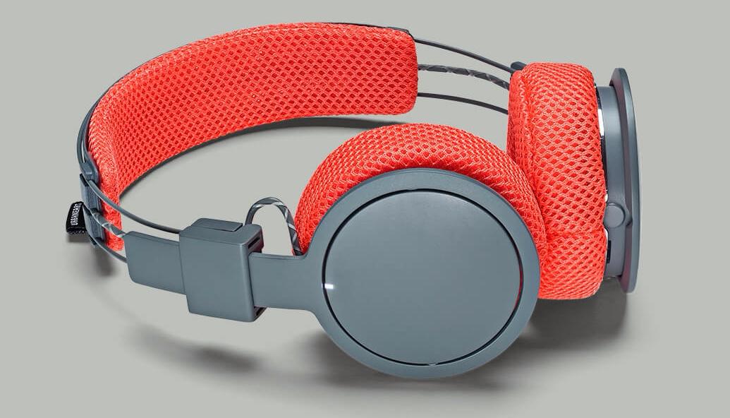 Urbanears Hellas - беспроводные наушники с микрофоном (Rush) купить в интернет-магазине icover