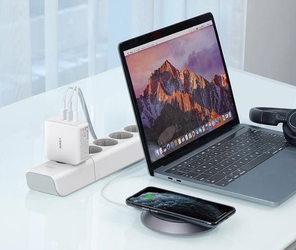 Сетевое зарядное устройство Aukey Omnia Mix 3 PD 90W PA-B6S (White) купить в интернет-магазине icover