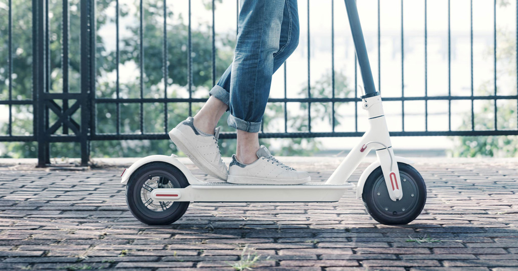 Электросамокат Xiaomi Mijia M365 M365EUWH (White) купить в интернет-магазине icover