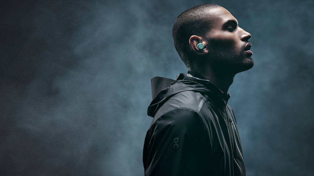 Bluetooth-наушники Bang & Olufsen Beoplay E8 Sport (Oxygen Blue) купить в интернет-магазине icover