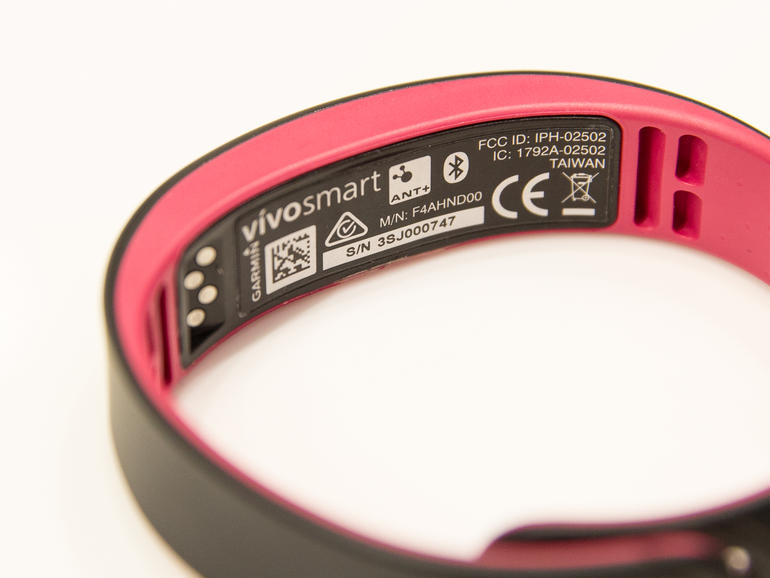 Купить garmin vivosmart sm - фитнес браслет (red) в Москве. В нашем каталоге интернет-магазина icover.ru вы можете ознакомиться с ценами, подробным описанием, фотографиями и техническими характеристиками. Низкие цены. Высокое качество. Доставка по России. Заказать товары по телефону +7(495)229-39-50 Garmin Vivosmart SM - фитнес браслет (Red) купить в интернет-магазине icover