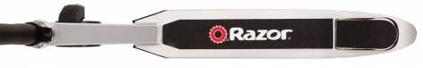 Razor Black Label R Tec (070405) - городской самокат (Black) купить в интернет-магазине icover