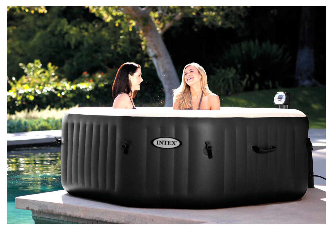 Гидромассажная ванна для улицы с подогревом