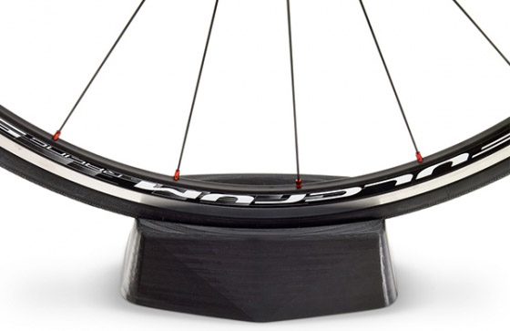 Блокиратор переднего колеса Wahoo Wheel Block (000-5143) для тренажера KICKR SNAP (Black) купить в интернет-магазине icover