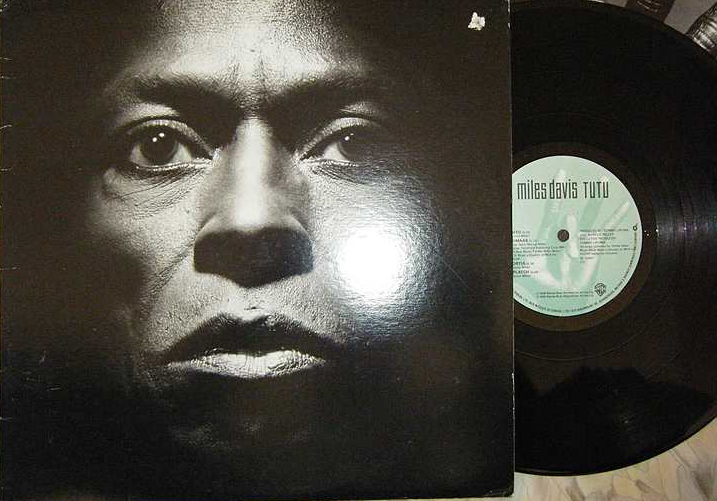 Купить виниловая пластинка miles davis - tutu (1986) в Москве. В нашем каталоге интернет-магазина icover.ru вы можете ознакомиться с ценами, подробным описанием, фотографиями и техническими характеристиками. Низкие цены. Высокое качество. Доставка по России. Заказать товары по телефону +7(495)229-39-50 Виниловая пластинка Miles Davis - Tutu (1986) купить в интернет-магазине icover
