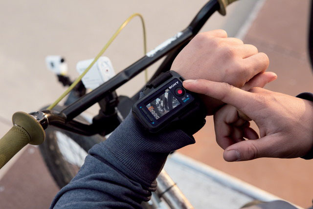 Sony Live Remote Control with Wi-Fi (RM-LVR1) - пульт ДУ для Sony Action Cam купить в интернет-магазине icover