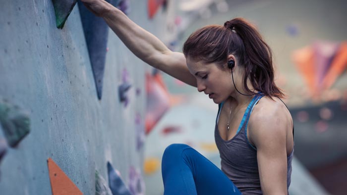 Спортивные наушники Bose SoundSport Wireless & Charging Case (Black) купить в интернет-магазине icover