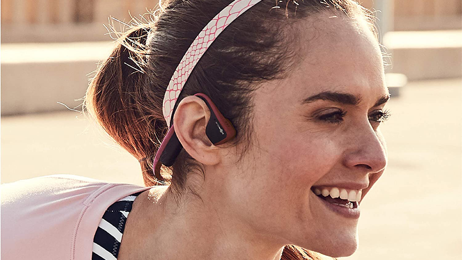 Беспроводные наушники Aftershokz Trekz Titanium AS600CR (Canyon Red) купить в интернет-магазине icover