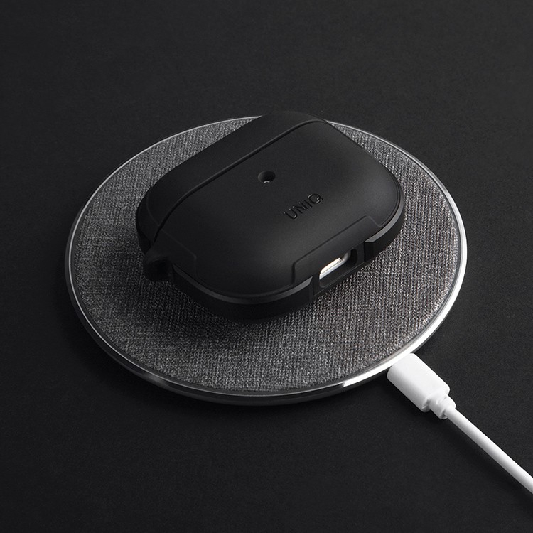 Чехол Uniq Valencia (AIRPODS(2021)-VALBLK) для Airpods 3 (Black) купить в интернет-магазине icover