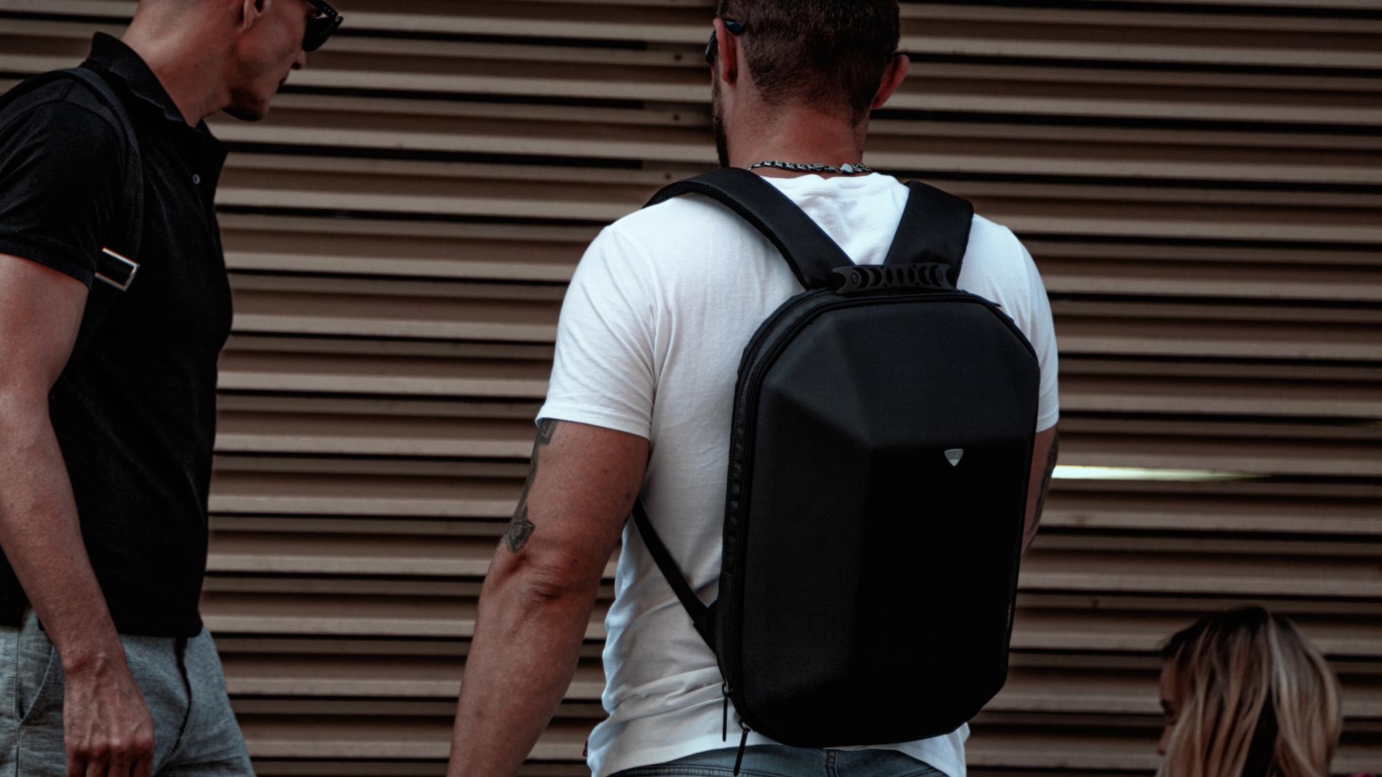 Рюкзак City Vagabond X-side для ноутбука 14.6" (Black) купить в интернет-магазине icover
