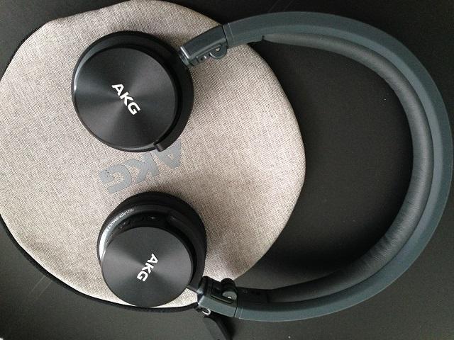 AKG Y45BT BLK - беспроводные наушники (Black) купить в интернет-магазине icover