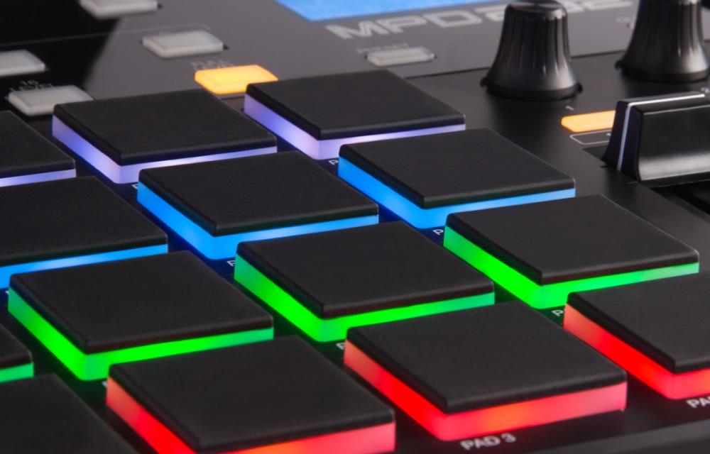 USB/MIDI-контроллер Akai PRO MPD232 A060165 (Black) купить в интернет-магазине icover