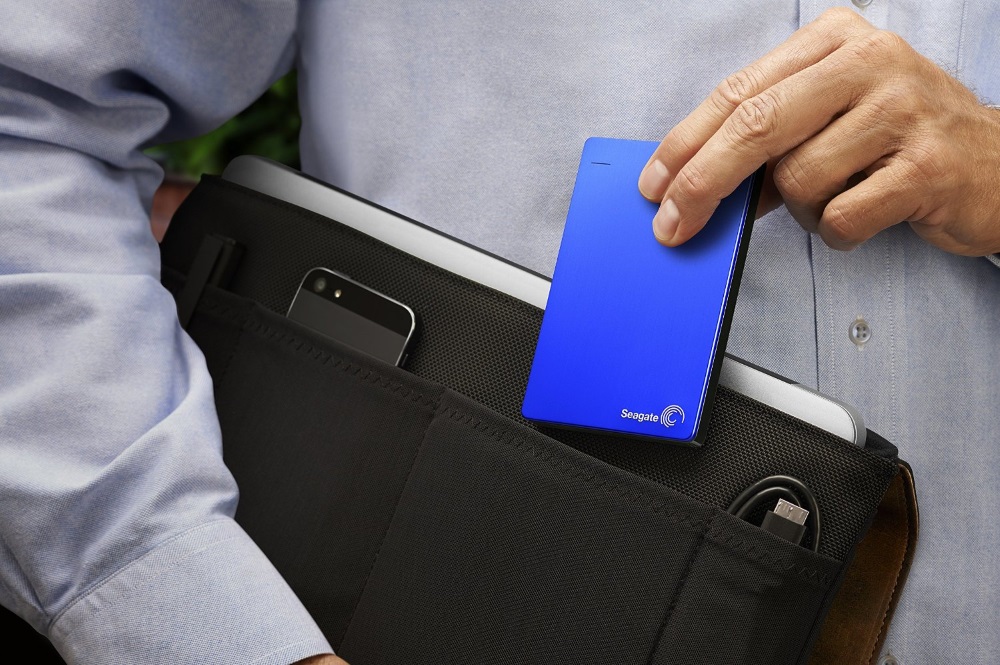 Купить внешний жесткий диск seagate backup plus slim 2.5", 1tb, usb 3.0 stdr1000202 (blue) в Москве. В нашем каталоге интернет-магазина icover.ru вы можете ознакомиться с ценами, подробным описанием, фотографиями и техническими характеристиками. Низкие цены. Высокое качество. Доставка по России. Заказать товары по телефону +7(495)229-39-50 Внешний жесткий диск Seagate Backup Plus Slim 2.5", 1TB, USB 3.0 STDR1000202 (Blue) купить в интернет-магазине icover