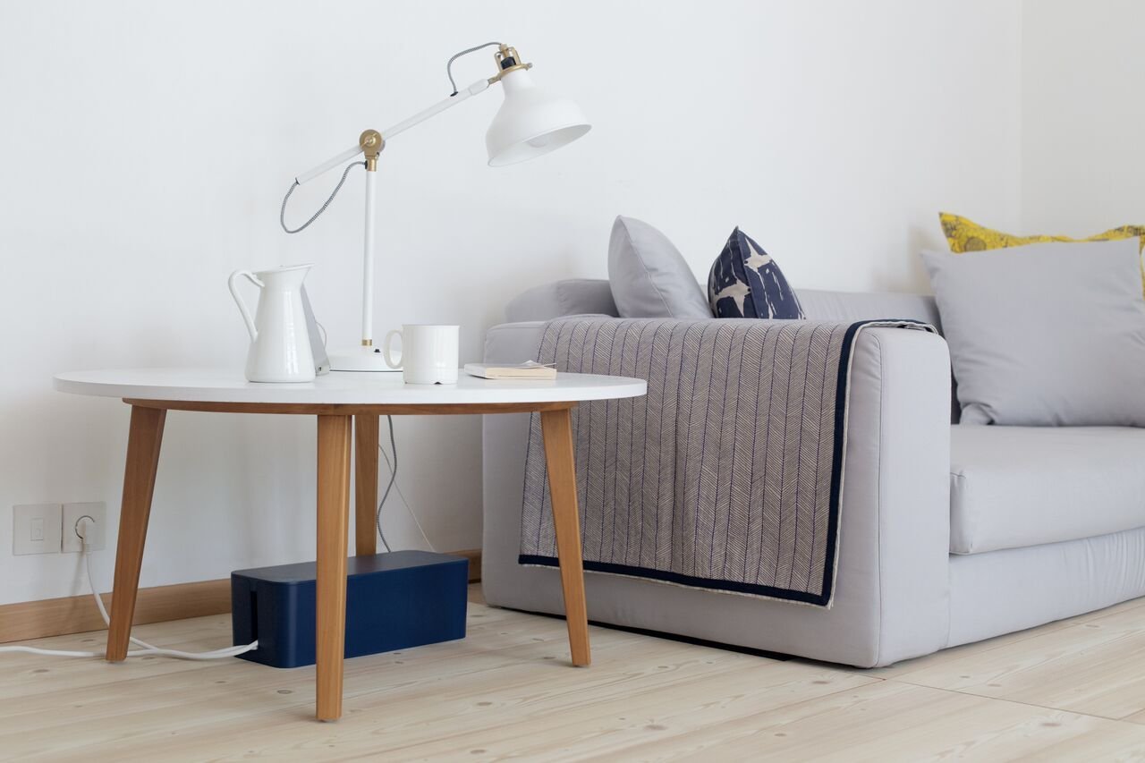 Органайзер проводов Bluelounge CableBox CB-01-MB (Moonlight Blue) купить в интернет-магазине icover